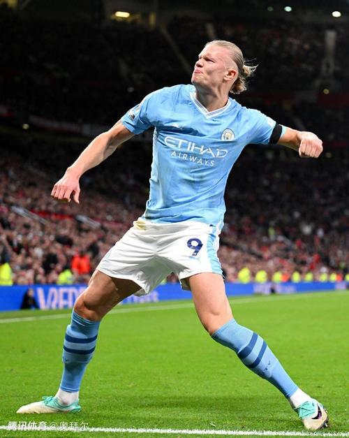 翻修球场，“连滚带爬”为的是“从从容容”（修缮球场：当下辛苦，只为日后从容）