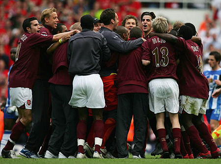 67岁意大利人神了：率罗马坐稳意甲榜首宝座,又率罗马胜欧联领头羊