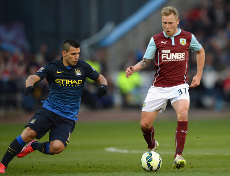 澳超前瞻：西悉尼流浪者开局一胜难求，中央海岸水手客战低迷（澳超前瞻：西悉尼流浪者开局未尝胜绩，中央海岸水手客场表现低迷）